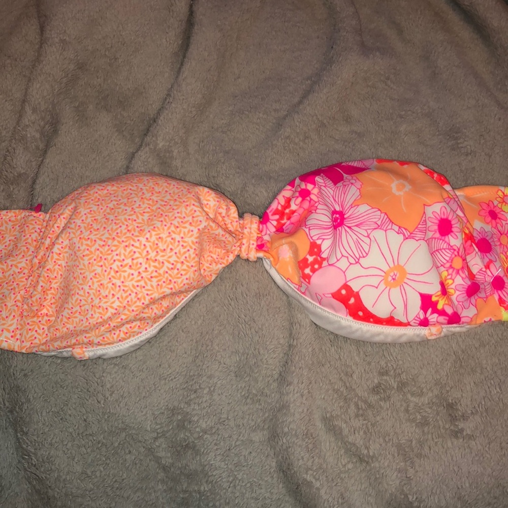 Strapless bathing suit top